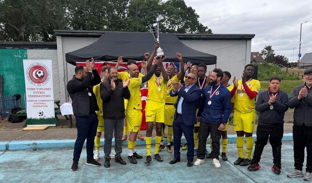 İngiltere Atatürk kupasında şampiyon Fenerbahçe UK
