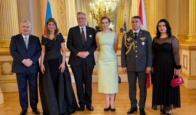Londra’da Azerbaycan Bağımsızlık Günü Coşkusu
