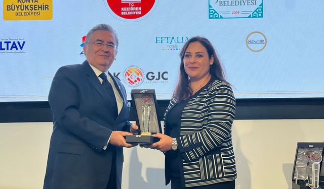Londra'da KGK dostluk rüzgarı estirdi