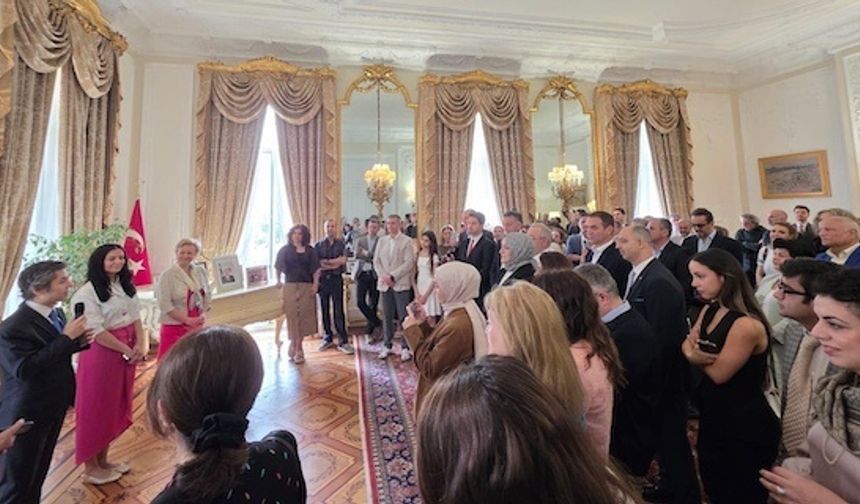 Londra'da Türk kahvaltısının öne çıkan lezzetleri tanıtıldı