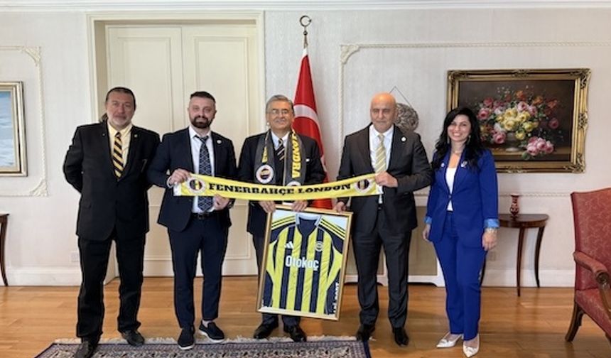 Fenerbahçeliler’den Londra Başkonsolosu Hasan Ulusoy’a ziyaret