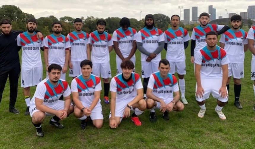 İngiltere Türk Toplumu Futbol Federasyonu TTFF Ligi  göz doldurdu