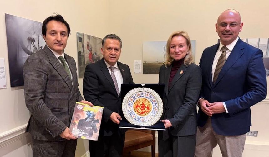 Küresel Gazeteciler Konseyi Londra’da Yoğun Kamu Diplomasi Turunda