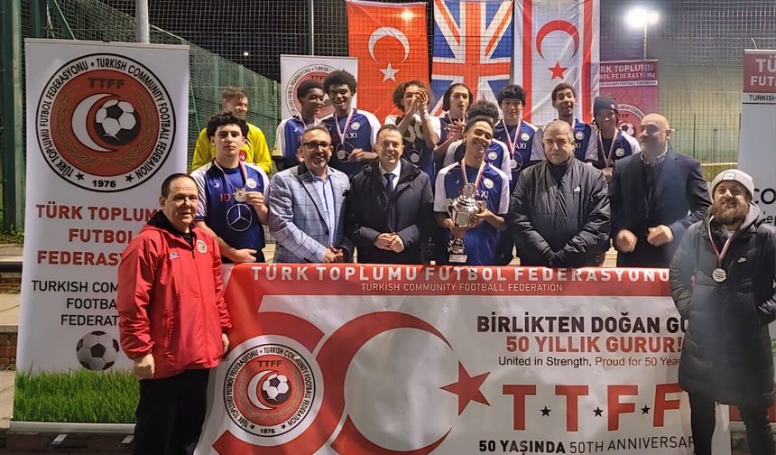 Bülent Ecevit Türk Okulu 6 Mehmetçik London takımını 0