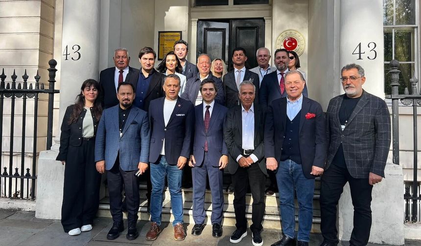 Uluslararası Medya Dostluk Ödülleri için KGK Heyeti Londra’da